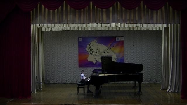 Белова Алиса_И.С.Бах_Волынка_А.Гедике_Танец