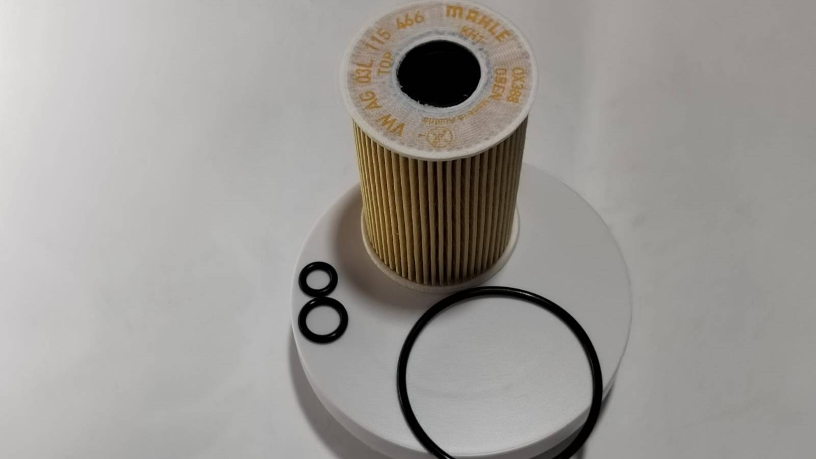 Фильтр масляный 03L115562 катридж для автомобилей Volkswagen OE688,1118505800,OF1904,ASINFL2214