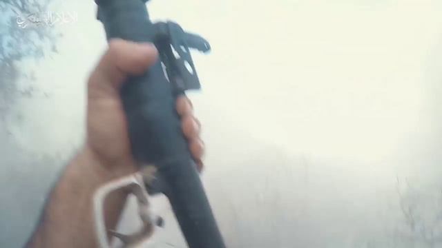 Боец Хамас уничтожает две Меркавы, 12.2023