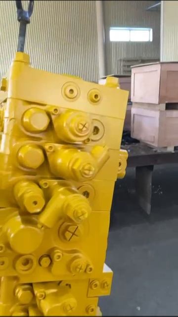 Гидрораспределитель Komatsu PC160 Р20 723-56-16103  в наличии в Хабаровске