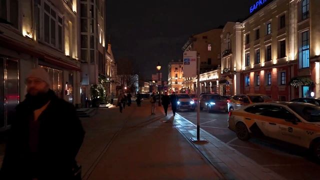Пешком по Москве: Как Арбат и Храм Христа Спасителя рассказывают историю столицы? 🚶♀️