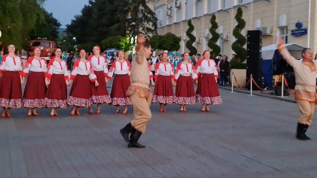 Творческое объединение -"Группа 80е" - танец Плетень - ЦРТДиЮ