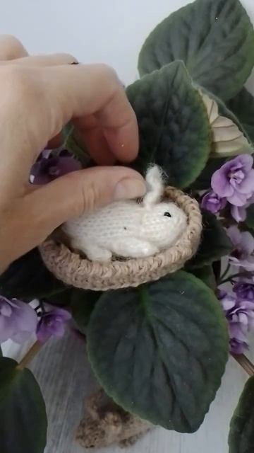 Вязаная игрушка  кролик.