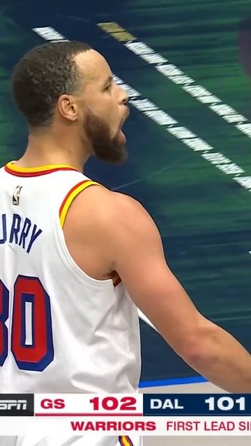 Steph Curry nails a 3 over Klay to take the lead!