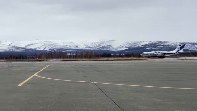 2 млн одноразовых масок привезли в Магадан из Китая