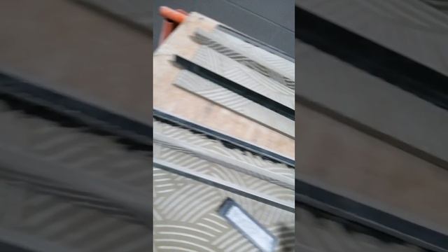 Подоконник из 2х частей керамогранит.