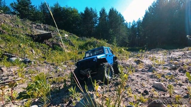 Выкатили на прогулку радиоуправляемый Jeep Wrangler JK Rubicon Injora.