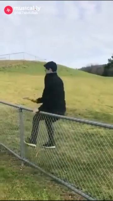Паркур через забор