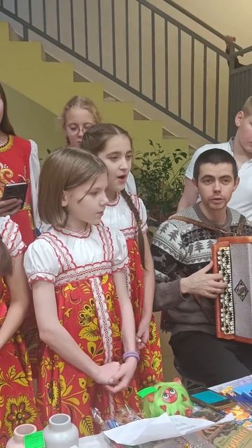 Ярмарка в поддержку СВО. МАОУ СОШ№3 г. Новый Уренгой