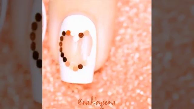 маникюр коротних ногтей