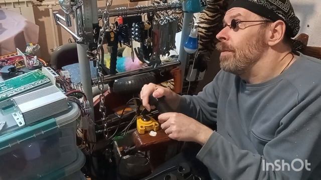 Задний ход, без заднего хода у контроллера (Reverse, no reverse at the controller).