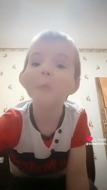 Like_7470147107676108720.mp4