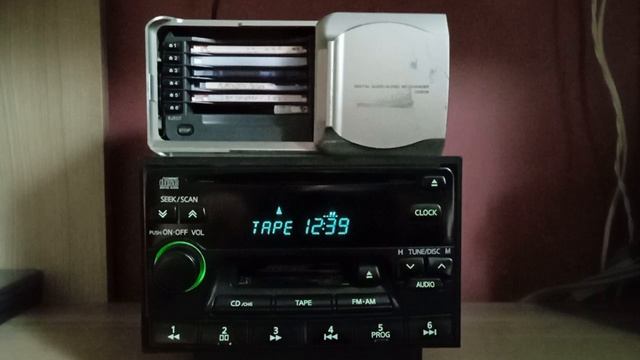 Магнитола Clarion/Nissan Кассета CD MD made in Japan