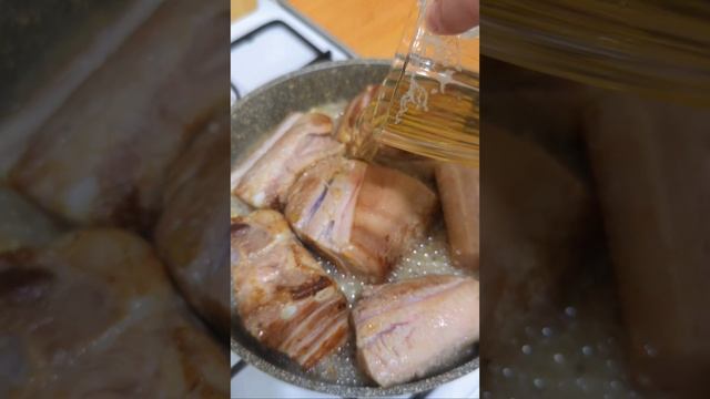 свиная грудинка в пенном