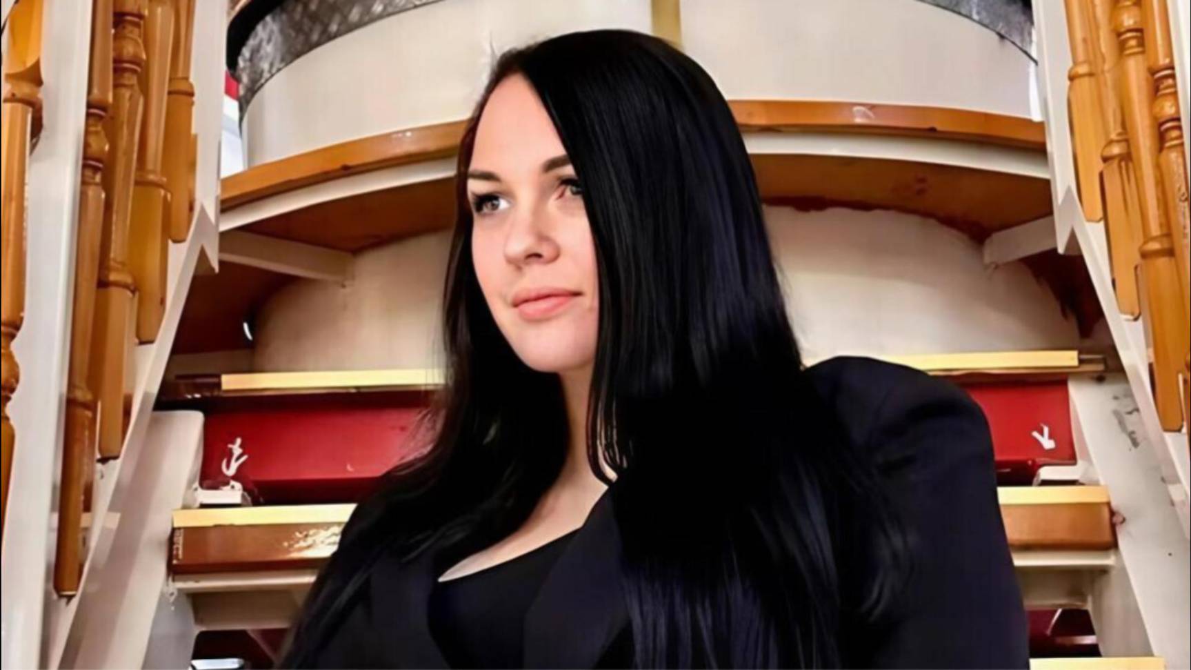Беременная внучка Стриженова призвала к помощи: «Сын к реанимации»