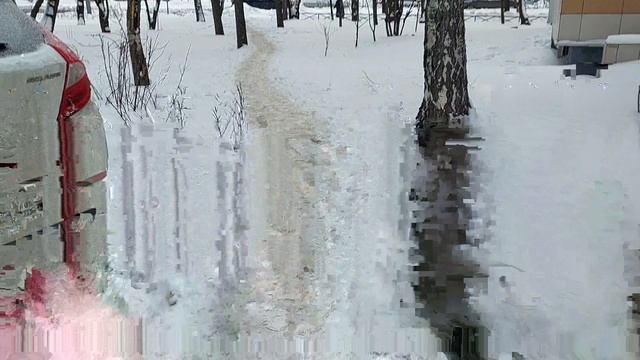 Тротуар положили по просьбе соседей за нашим домом