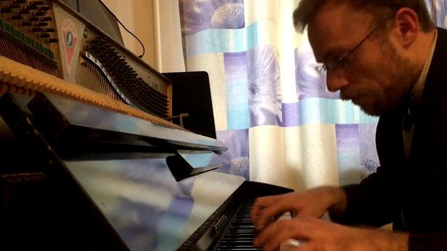Песня про Маруську (Четыре зуба) "На солнце цилиндром сверкая..." // кавер "Ну ладно, пой!"