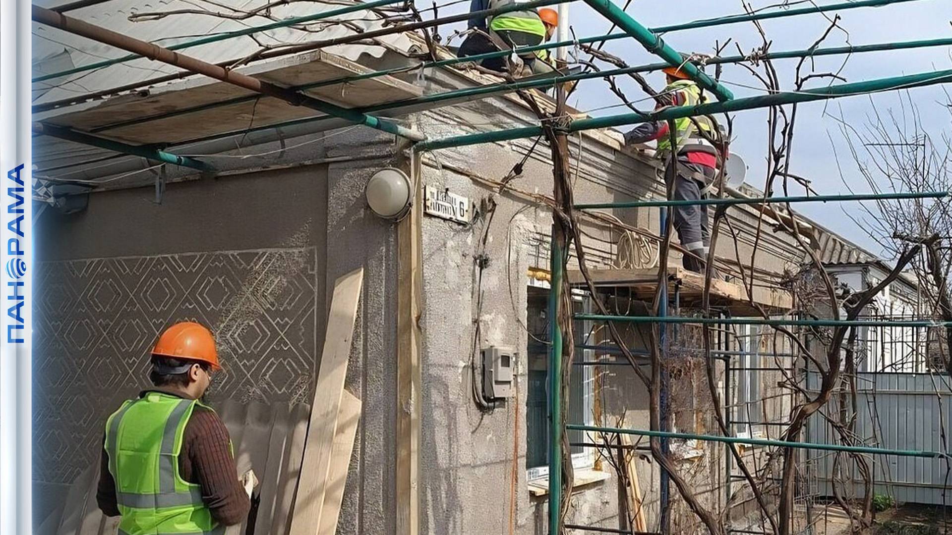 В Донецке приступили к восстановлению частных домов, разрушенных в результате обстрелов ВСУ