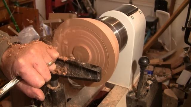 Токарка по дереву своими руками для начинающих Уроки токарки по дереву Точение Чаши №135