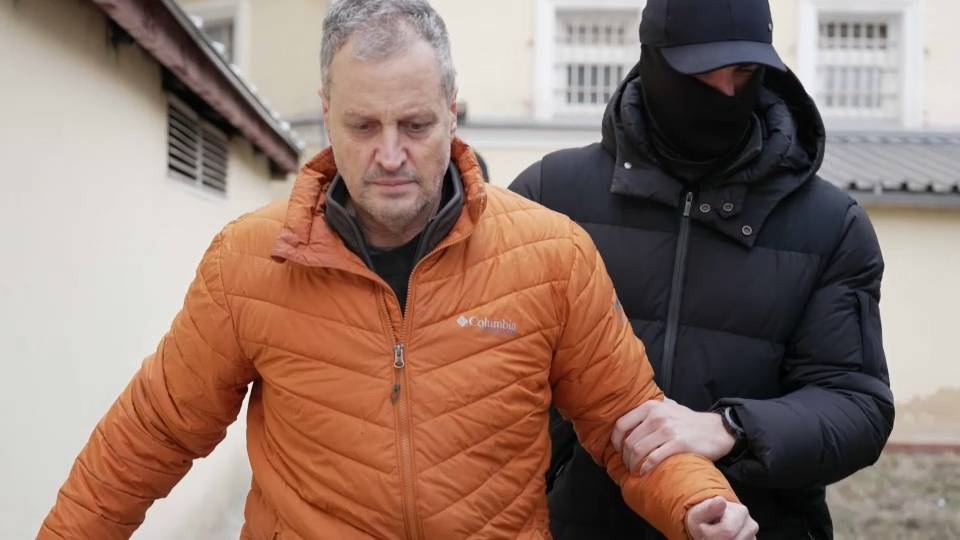 Кадры вылета американца Марка Фогеля в США