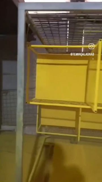Покраска в жёлтый глянец корзин для белья в прачечную⚙️🔥
