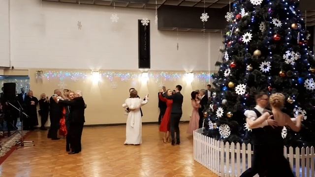 Волшебная музыка. 🥰  _Вальс_ из сюиты к драме Лермонтова _Маскарад_..mp4