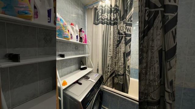 В продаже трехкомнатная квартира в северо-восточной части города с увеличенной кухней