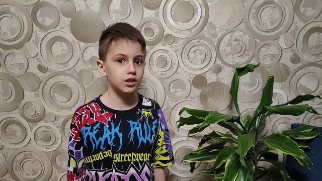 Встретили дятла
