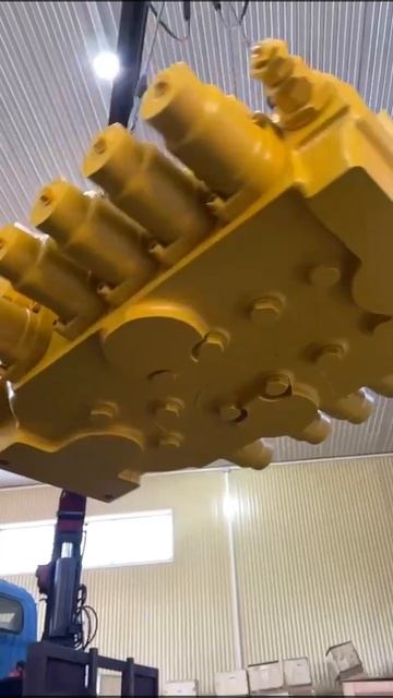 ГИДРОРАСПРЕДЕЛИТЕЛЬ KOMATSU PC1250-8,1250-7.P35
709-15-94000