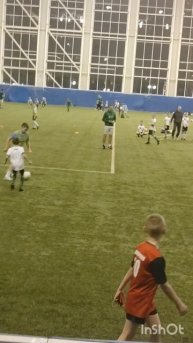 Тамбов футбольный манеж 2025.
Лёва 8 лет
Клуб Альфа
Тренер Антоненко Е. А