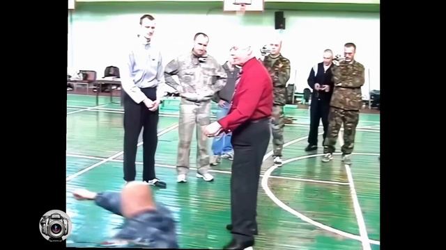 Алексей Алексеевич Кадочников объясняет принципы работы от захватов