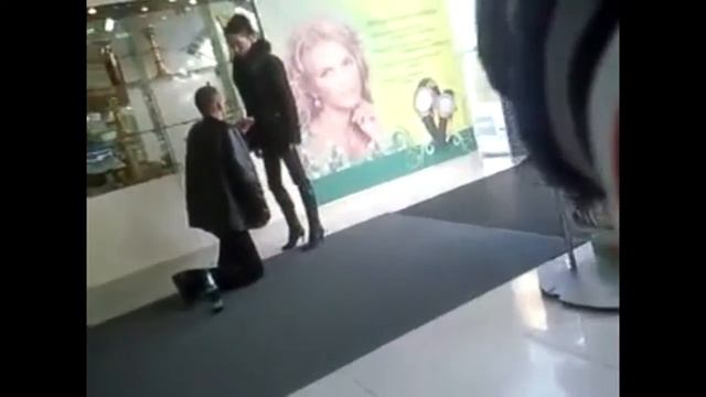 Ty vyjdesh' za menya zamuzh    DA!   Nu a huli ty togda vyebyvaesh'sya  720