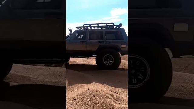 Пляжный офф роад на радиоуправляемом Jeep Cherokee XJ Injora, Hobbywing Fusion SE 1200kv.