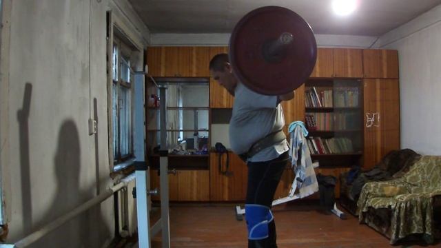 3. Приседание и наклоны (Вид 1)