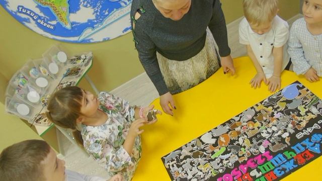 Развивающая магнитная карта мира «Мирознайка»