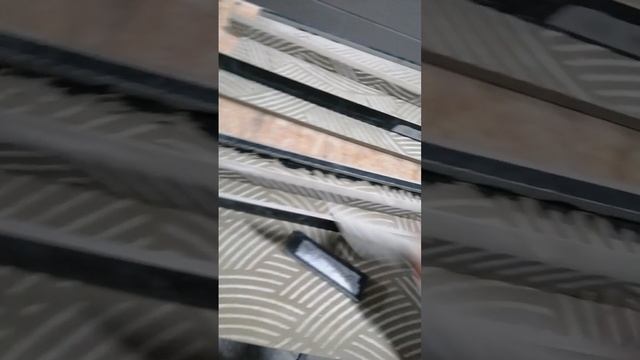 Подоконник из керамогранитной плитки.