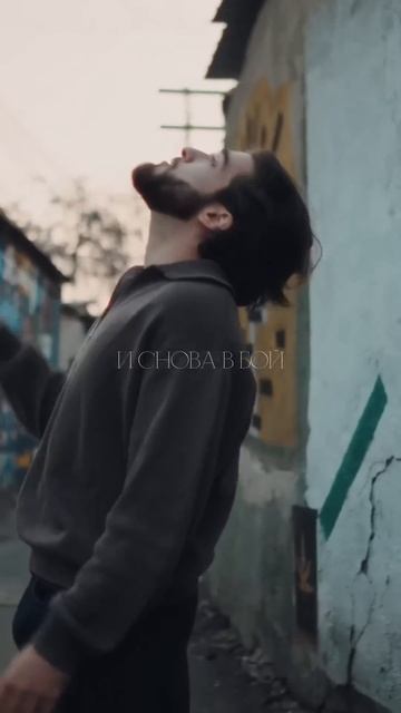 Напишите здесь, как назовем песню?)