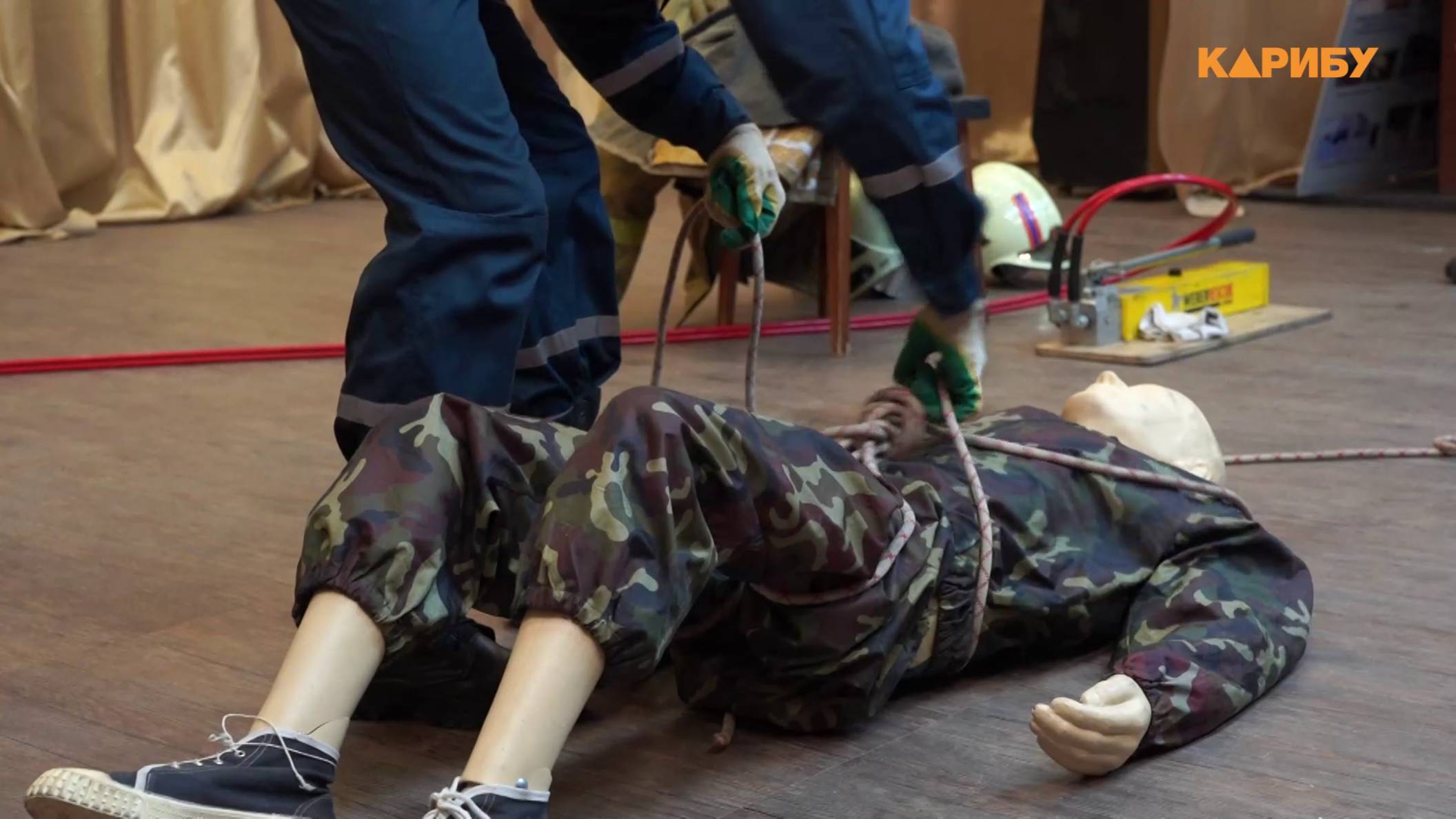 Колымские спасатели готовы эвакуировать рыбаков со льдин и оказывать экстренную помощь пострадавшим