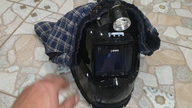Доработка сварочной маски подручным хламом ,  часть 1 .