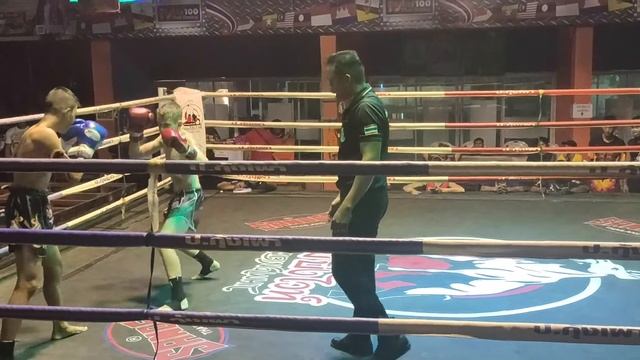 Denis vs Thai 40 kg