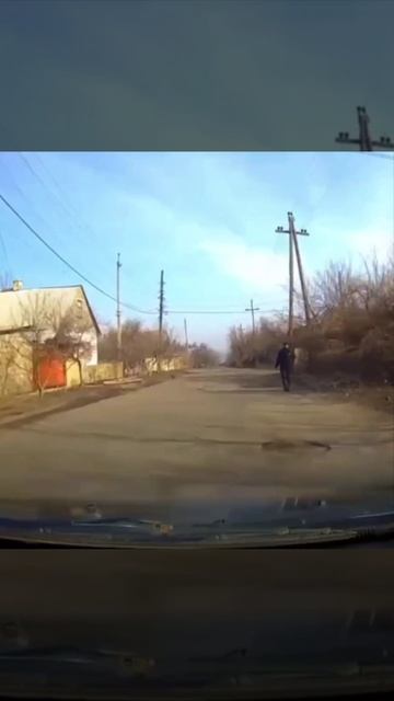 Момент атаки дрона в Горловке