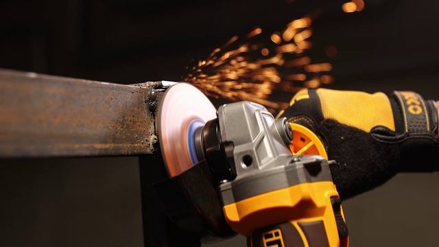 Cordless angle grinder_CAGLI221253_HD