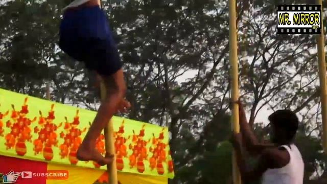 তৈলাক্ত পিচ্ছিল বাঁশ থেকে পতাকা আনা | Traditional Sports Of BD | নিশান দৌড় | বাধা বিপত্তি দৌড় |Part2