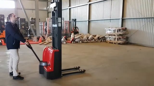 Самоходные штабелеры OXLIFT