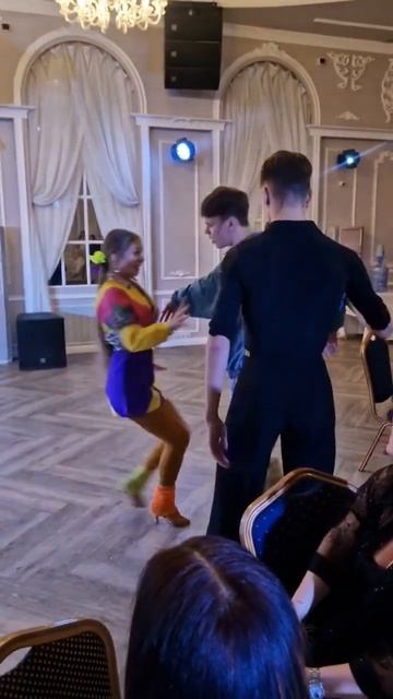 Танец Адидаса и Наташи из Слово Пацана #словопацана  #танец  https://youtu.be/JBGGL5cogL4 (FULL)