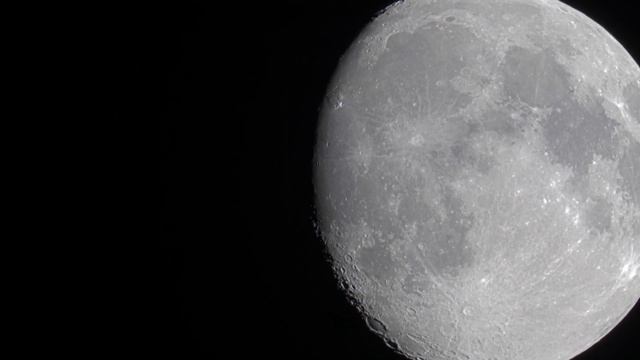 The Moon in 4K