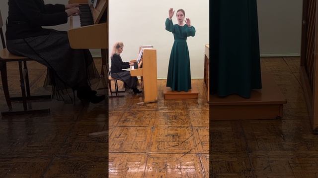 VID_20250214_115844_405.mp4.mov