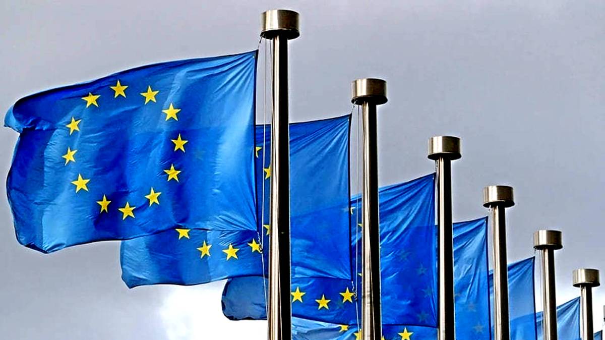 Названы три сценария отказа Евросоюза от поддержки Украины