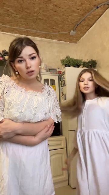Какая жалость #уралочка #уральскаядевушка #деревенскаяжизнь