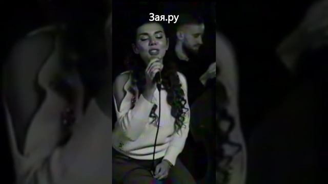 Анна Седокова дала первый концерт после смерти мужа
